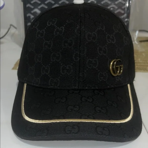 Gucci Black GG Monogram Cap with Gold Trim and Double G - Picture 1 of 5